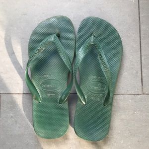 Green Havaianas size 39-40